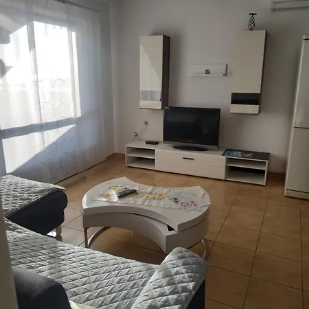 Gloria Apartman *