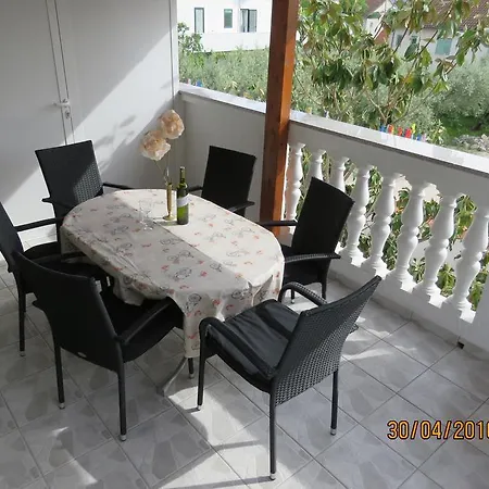 Apartman Gloria Biograd Na Moru