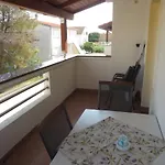 Gloria Διαμέρισμα *