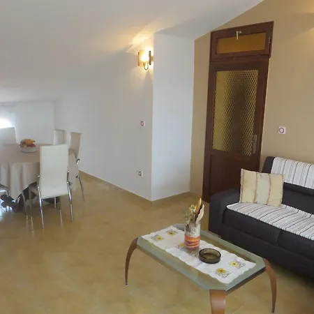 Gloria Apartman