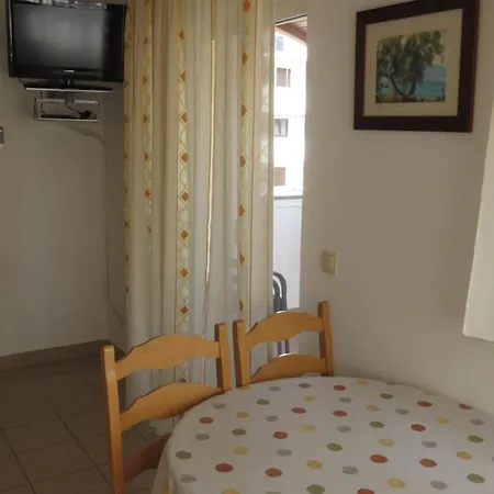 Apartment Gloria *