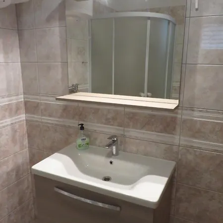 Gloria Apartment