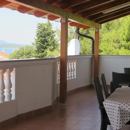 Gloria Biograd Na Moru